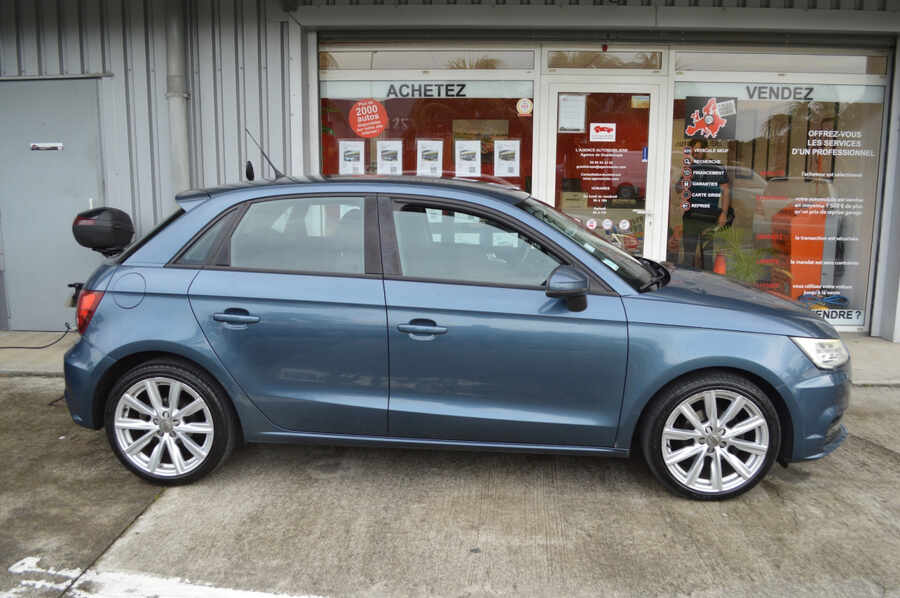 Audi A1 sportback 1.0 Tfsi ultra 95 S tronic 7 (Photo 8)