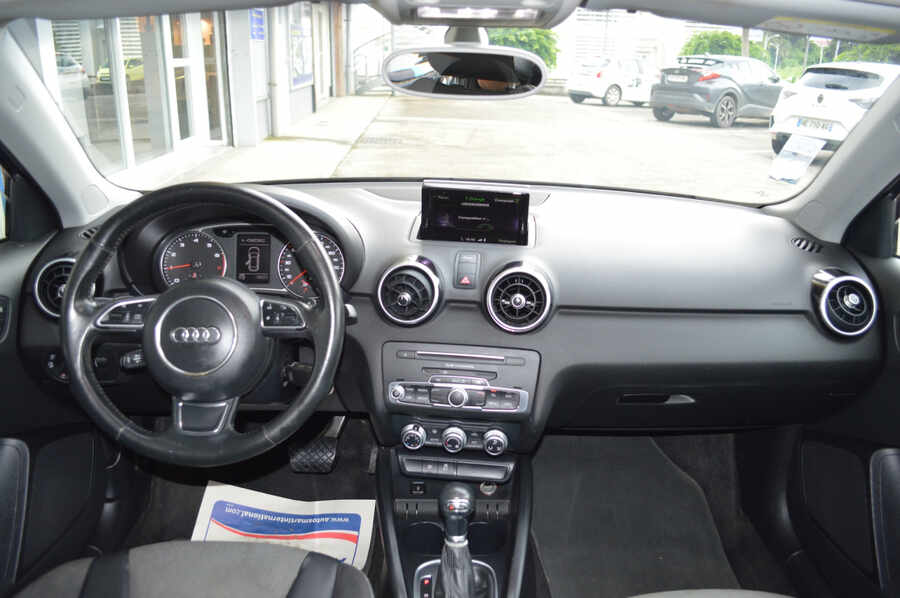 Audi A1 sportback 1.0 Tfsi ultra 95 S tronic 7 (Photo 9)
