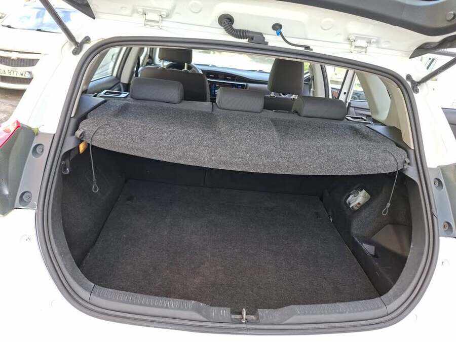 Toyota auris hybride essence automatique (Photo 1)