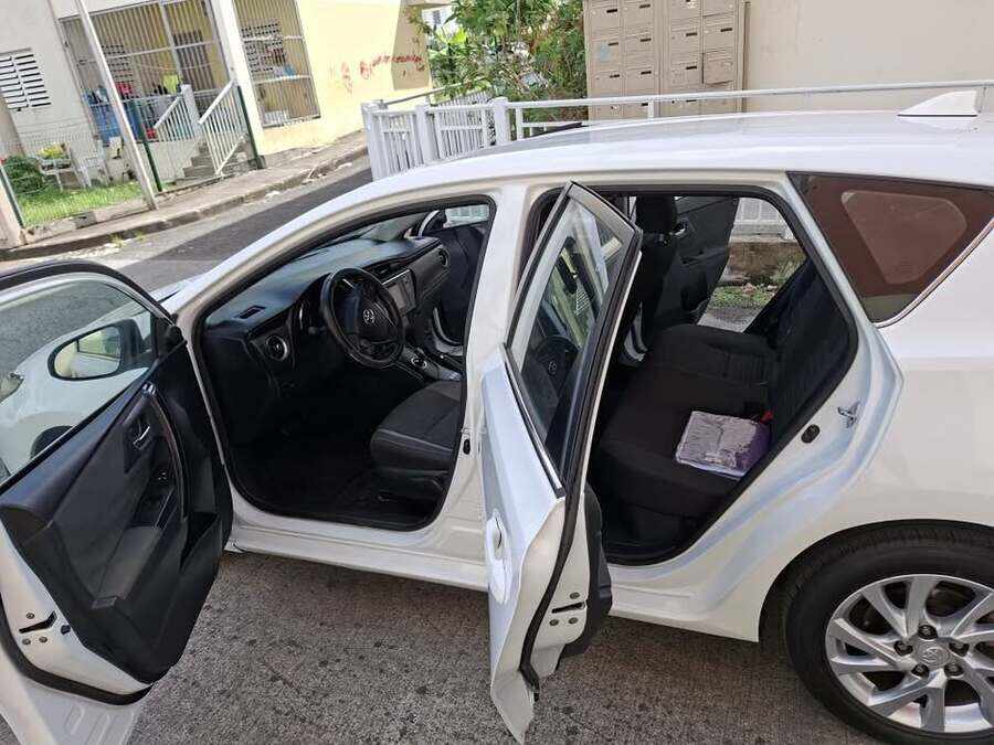 Toyota auris hybride essence automatique (Photo 5)
