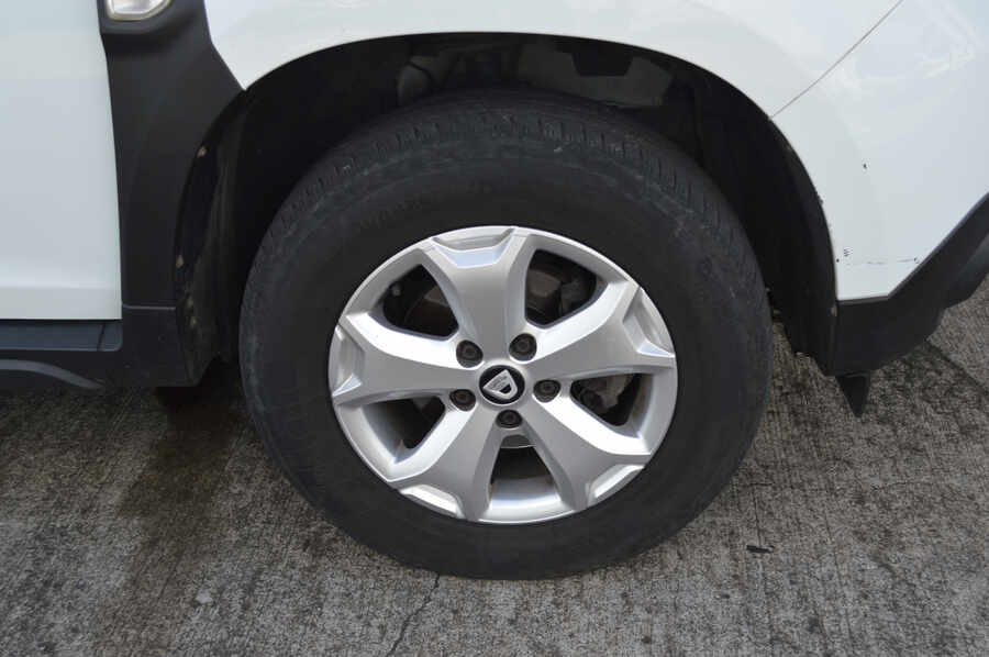 Dacia Duster Blue dCi 115 4x4 Confort (Photo 15)
