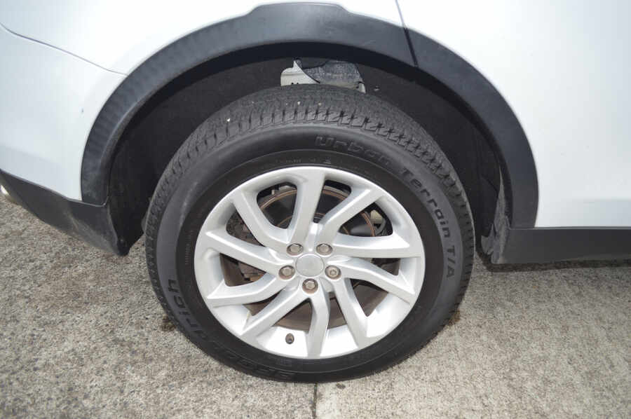 Land Rover Discovery Sport Td4 150ch Bva Hse (Photo 16)