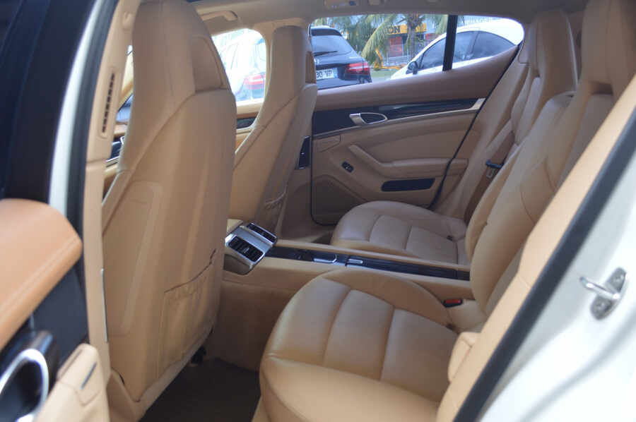 Porsche Panamera V6 3.0D 250 Tiptronic S (Photo 14)