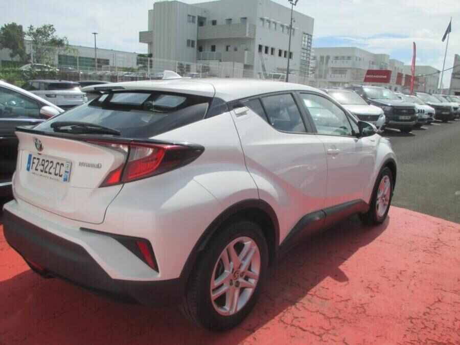 Toyota C-Hr 122h Dynamic 2Wd E-Cvt Mc19 (Photo 4)