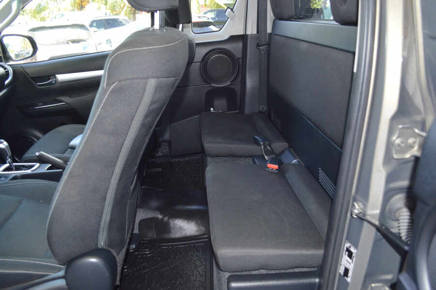 Toyota Hilux X-Tra Cabine My24 Cab 4Wd 2.8L 204 D-4D (Photo 12)